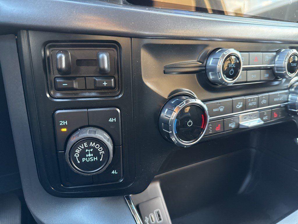 2025 Ford F-150 XLT photo 26