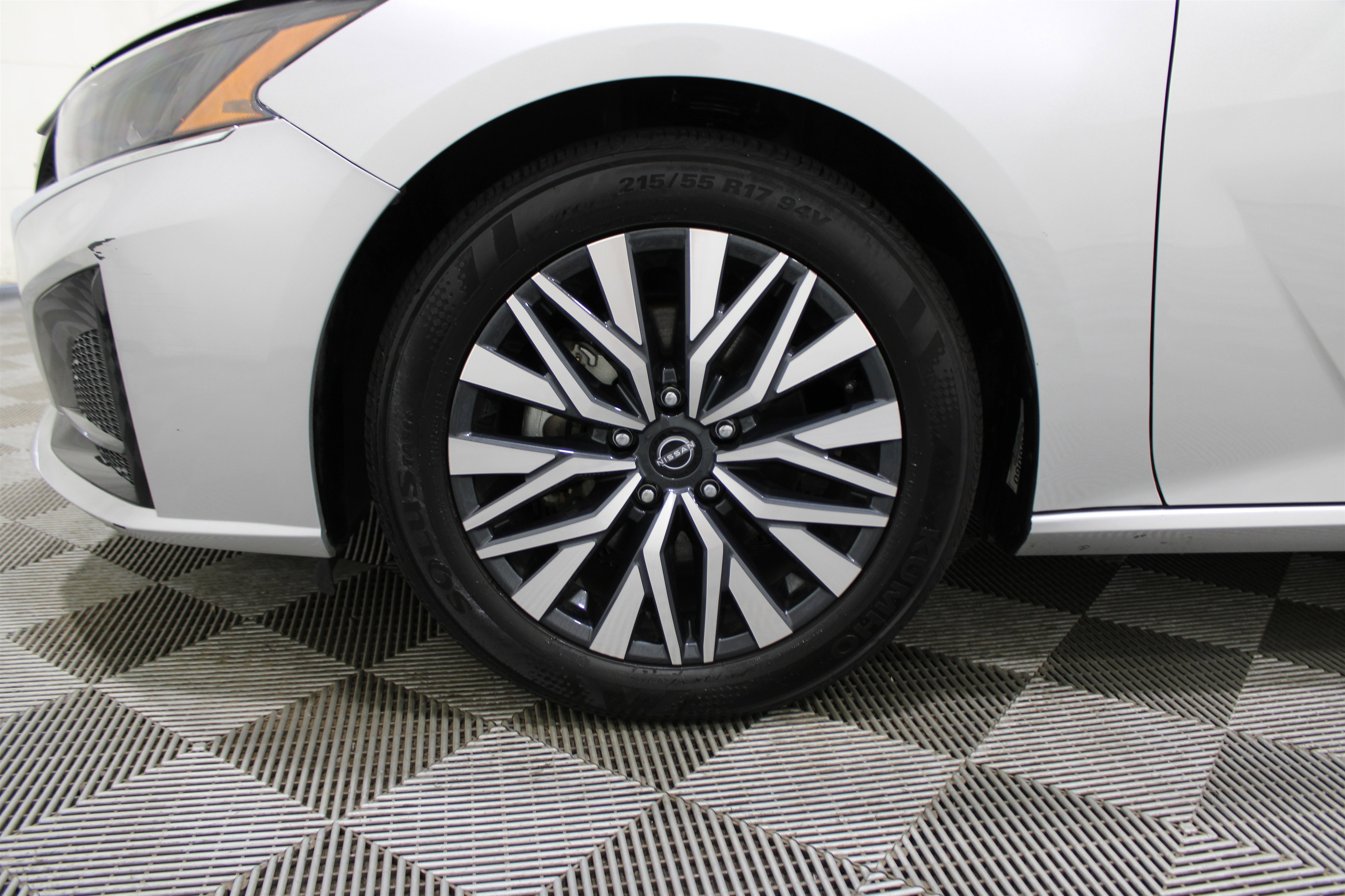 2024 Nissan Altima 2.5 SV photo 21