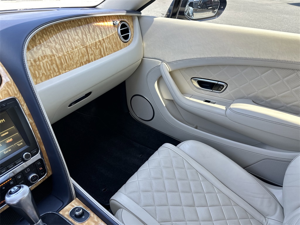 2016 Bentley Continental GT V8 photo 16