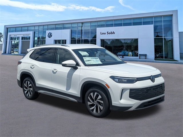 2025 Volkswagen Tiguan S's photo