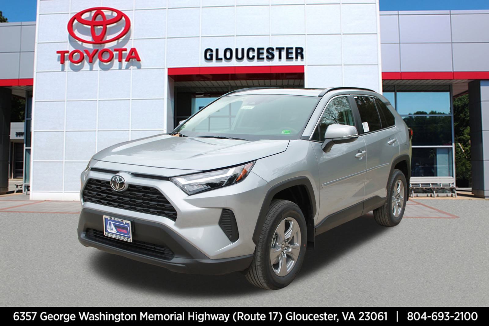 2025 Toyota RAV4 XLE's photo