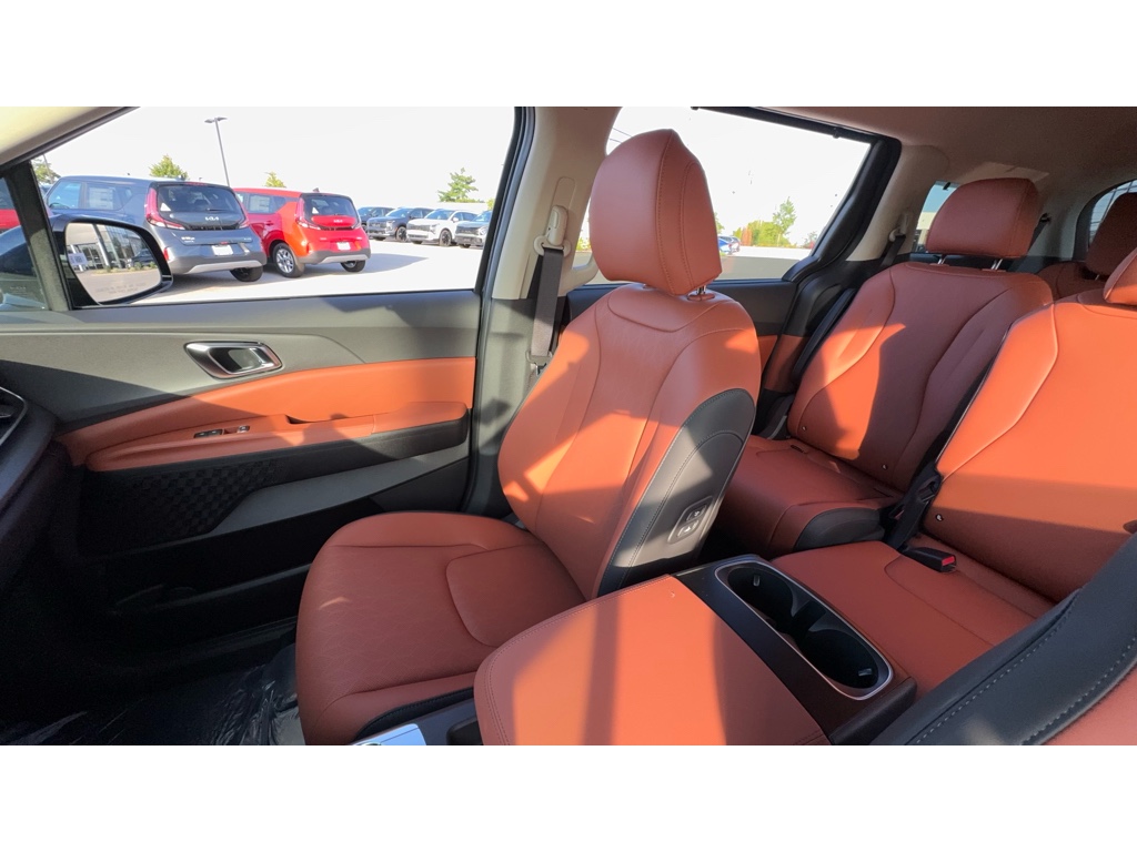 2026 Kia Carnival EX photo 6