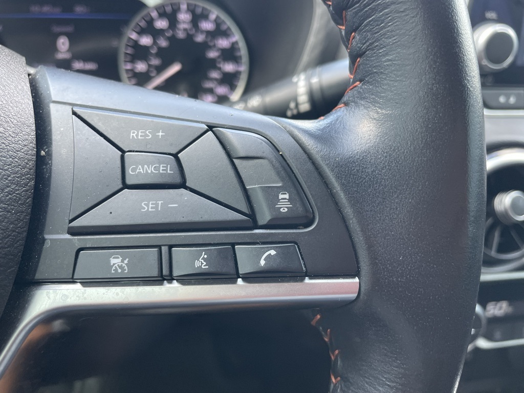 2023 Nissan Sentra SR photo 9