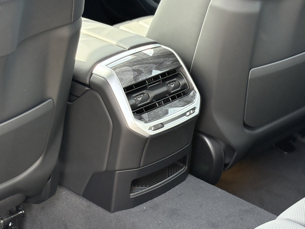 2025 Bmw i7 xDrive60 photo 19