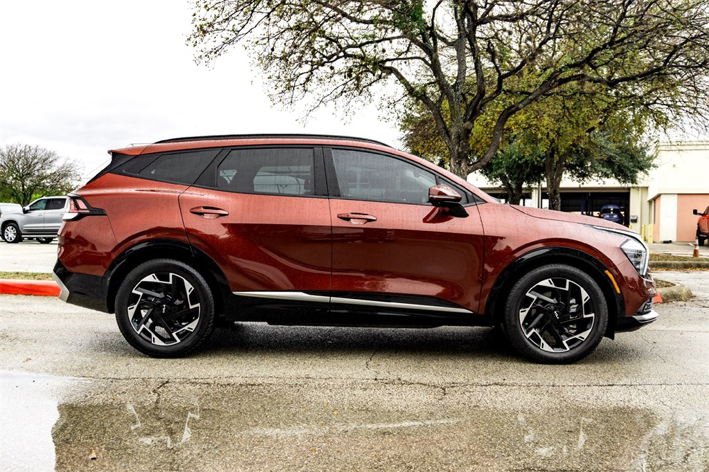 2024 Kia Sportage photo 3