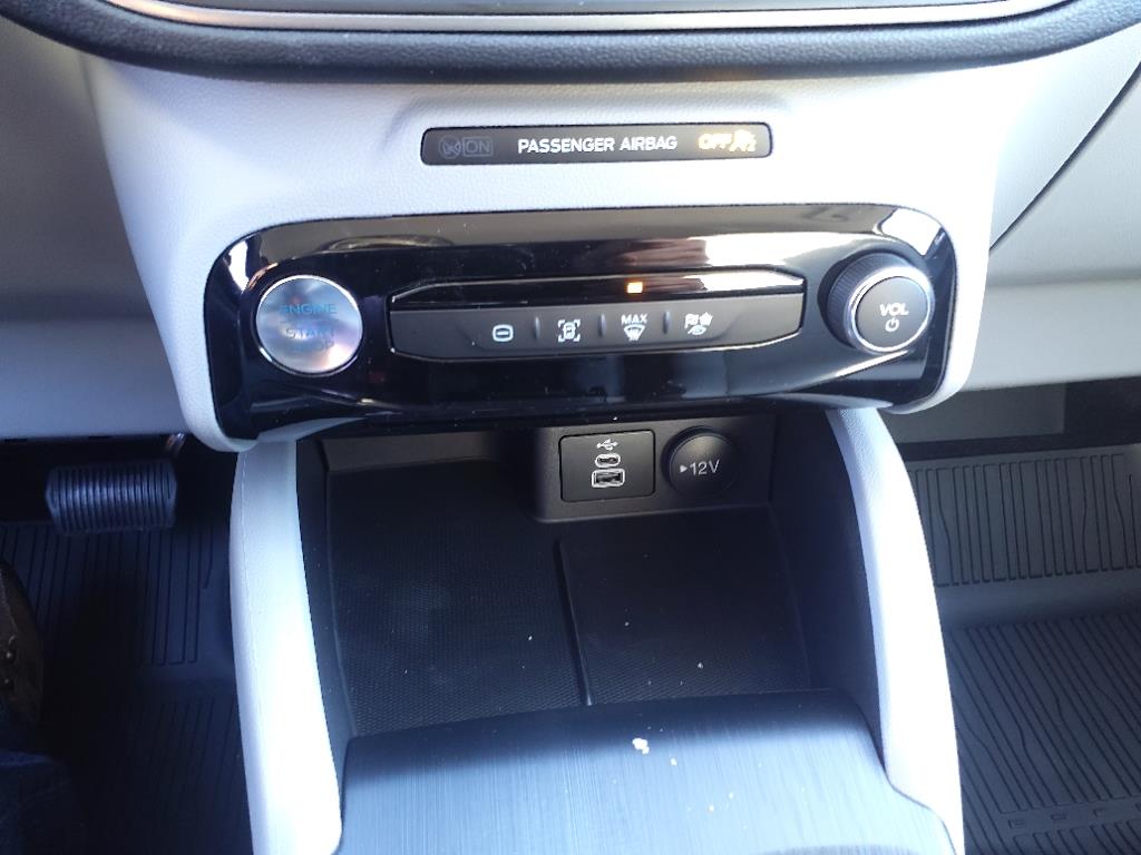 2025 Ford Escape Plug-In Hybrid photo 16