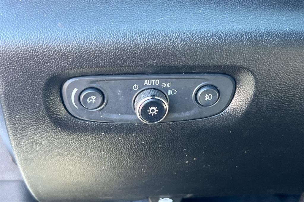 2020 Chevrolet Traverse Cloth photo 31