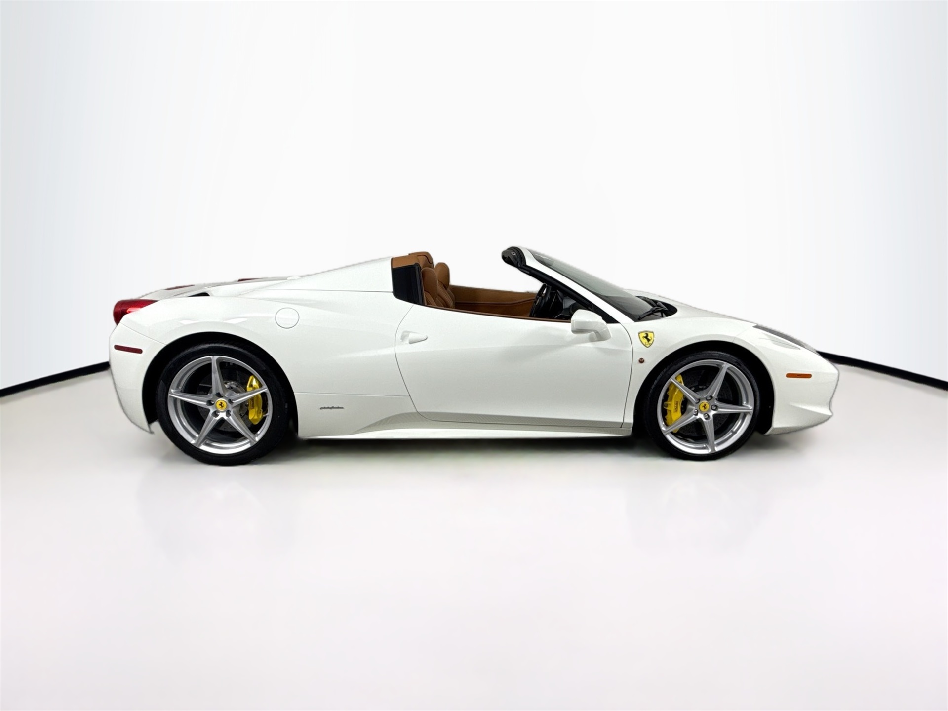 2015 Ferrari 458 Spider Base photo 8