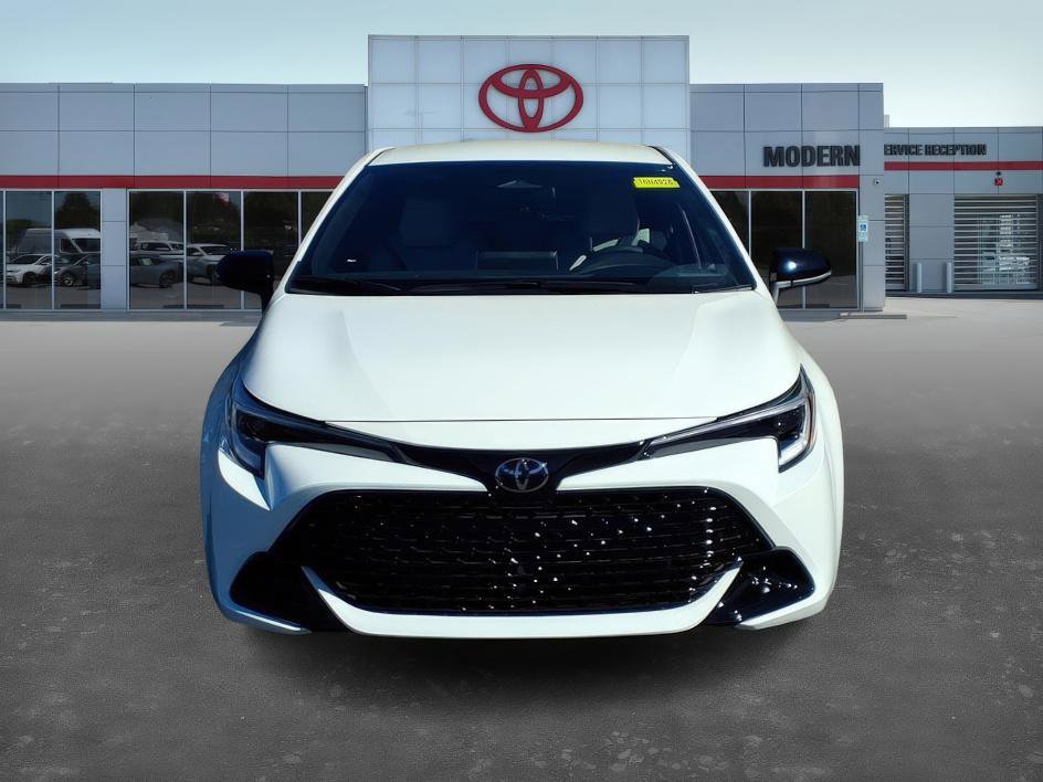 2026 Toyota Corolla SE photo 2