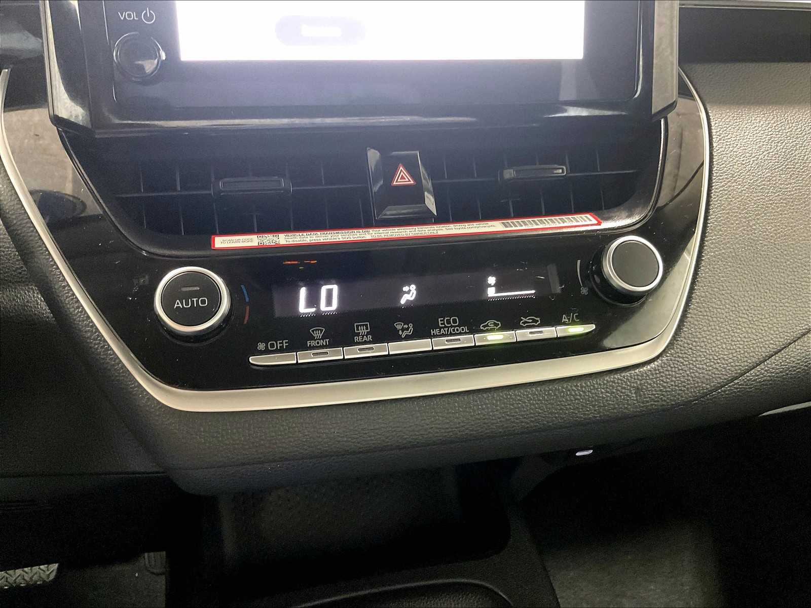 2025 Toyota Corolla LE photo 25