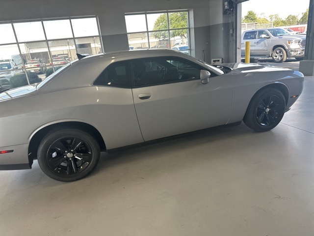 2018 Dodge Challenger SXT photo 9