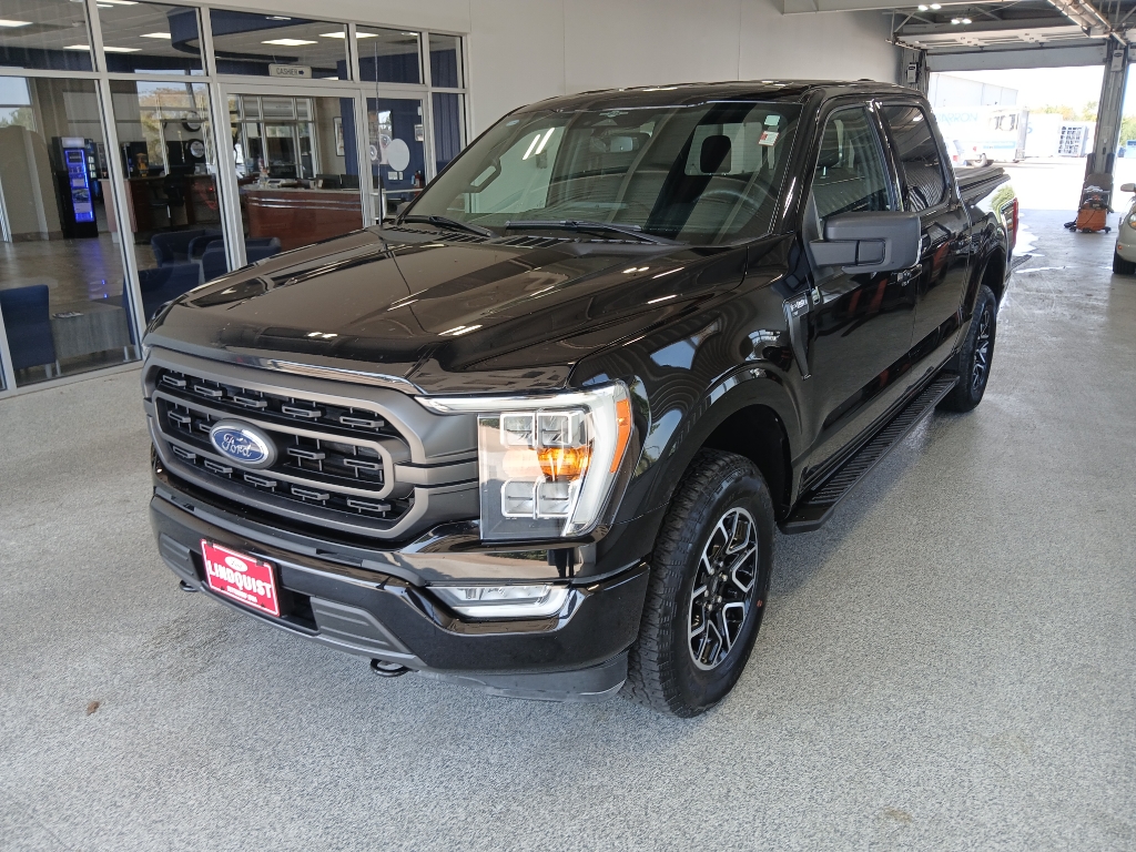 2023 Ford F-150 XLT photo 4