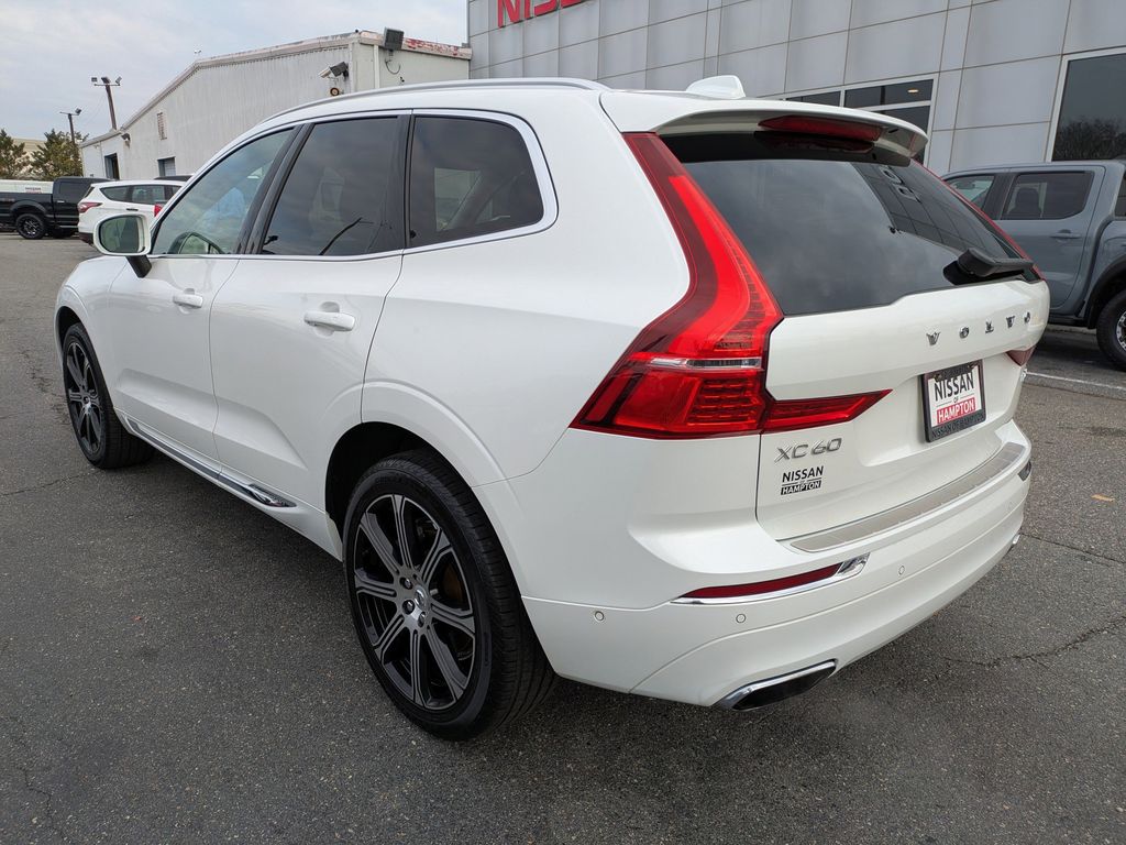 2019 Volvo XC60 T6 Inscription photo 2