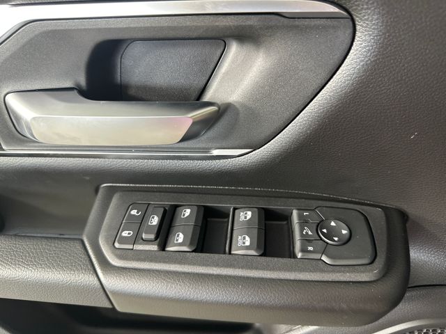2025 Ram 1500 Big Horn photo 16