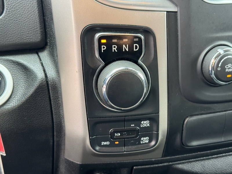 2020 Ram 1500 Classic Warlock photo 31