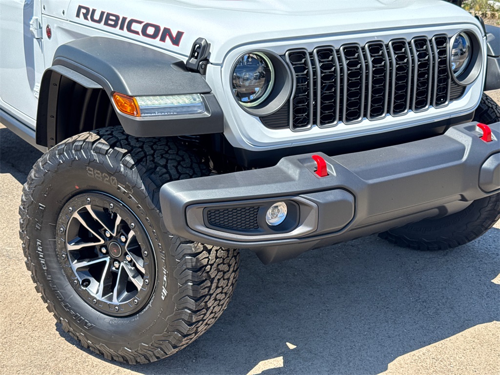 2025 Jeep Wrangler Rubicon photo 3