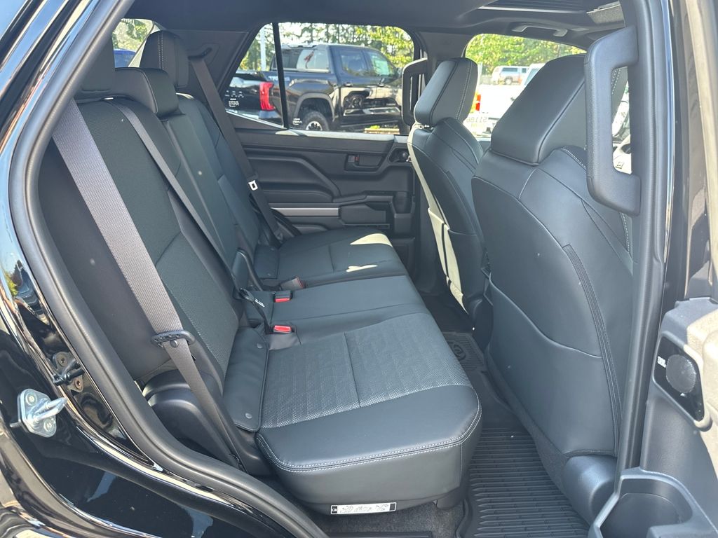 2025 Toyota 4Runner TRD Off-Road Premium photo 12