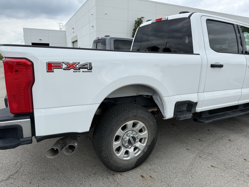 2024 Ford F-250 XLT photo 11