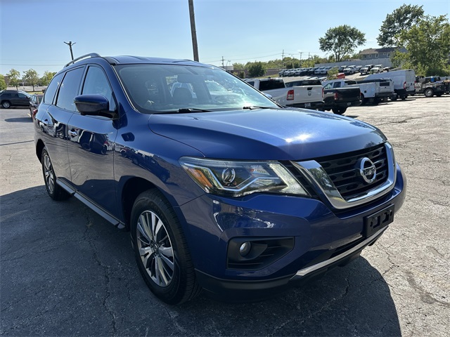 2020 Nissan Pathfinder SL photo 3