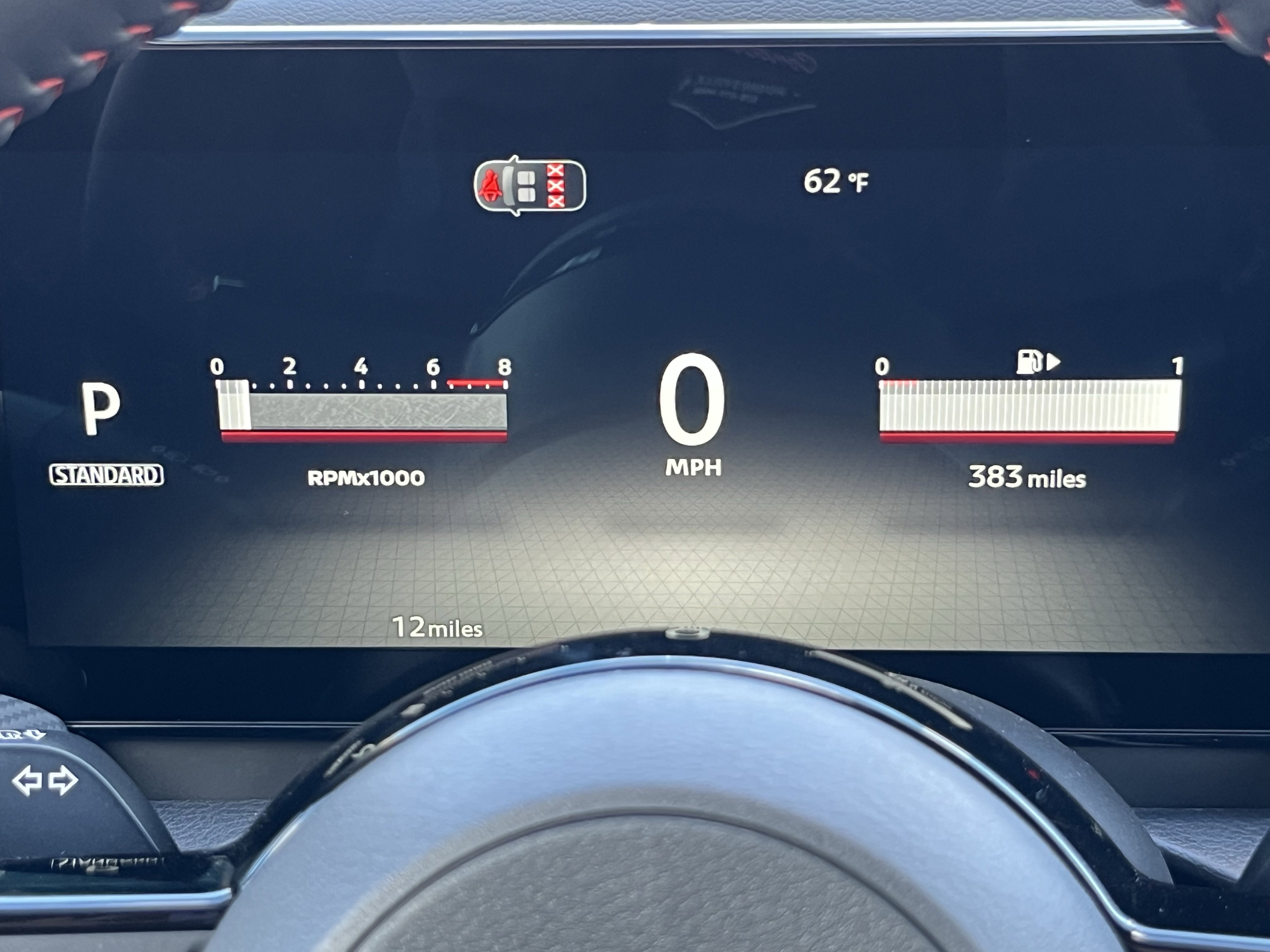2026 Nissan Kicks SR photo 2