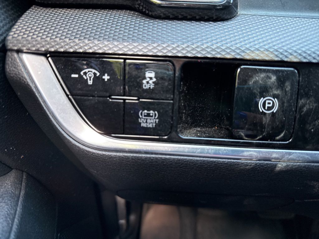 2023 Kia Sportage Hybrid LX photo 10