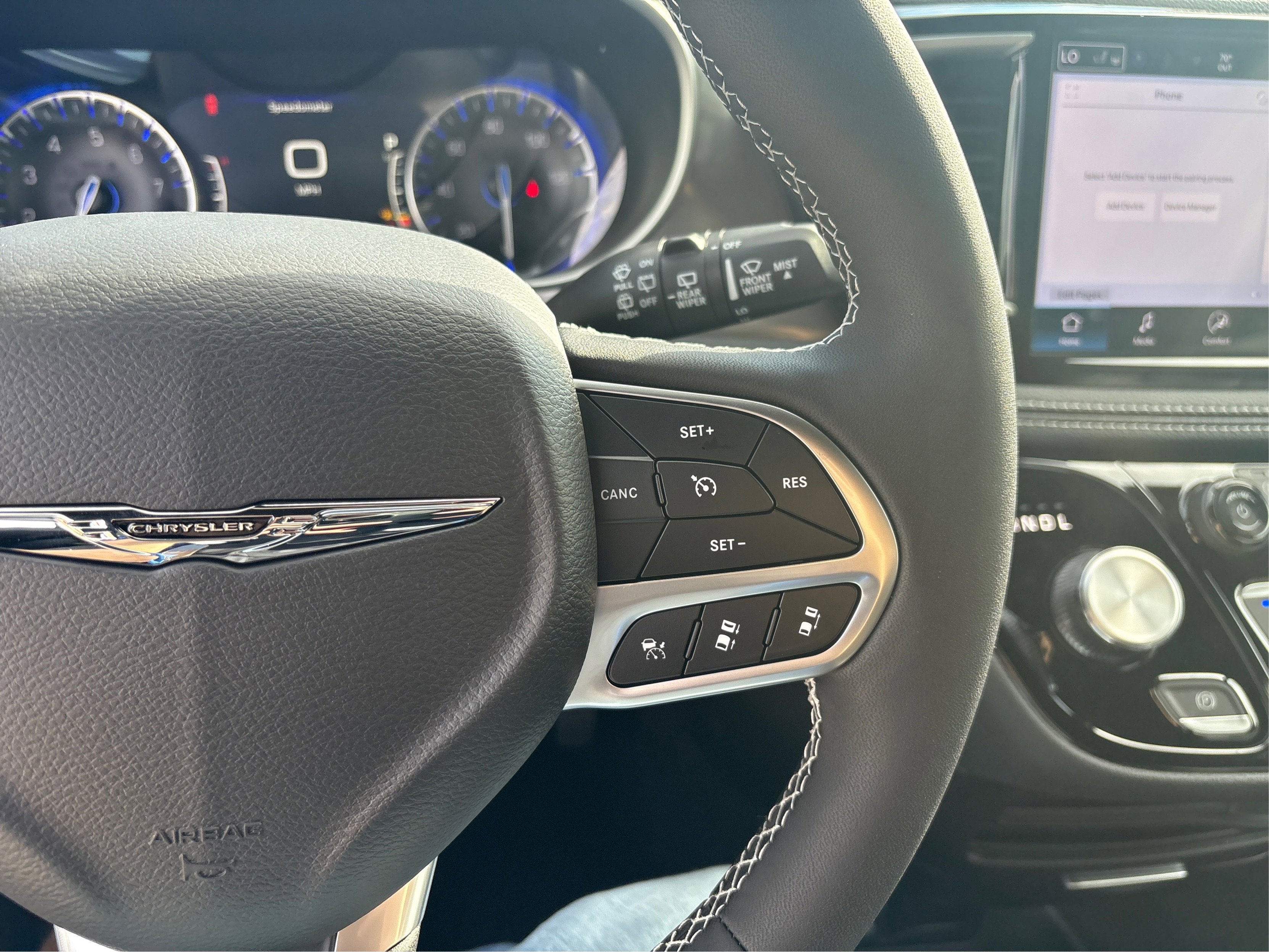 2026 Chrysler Pacifica photo 21