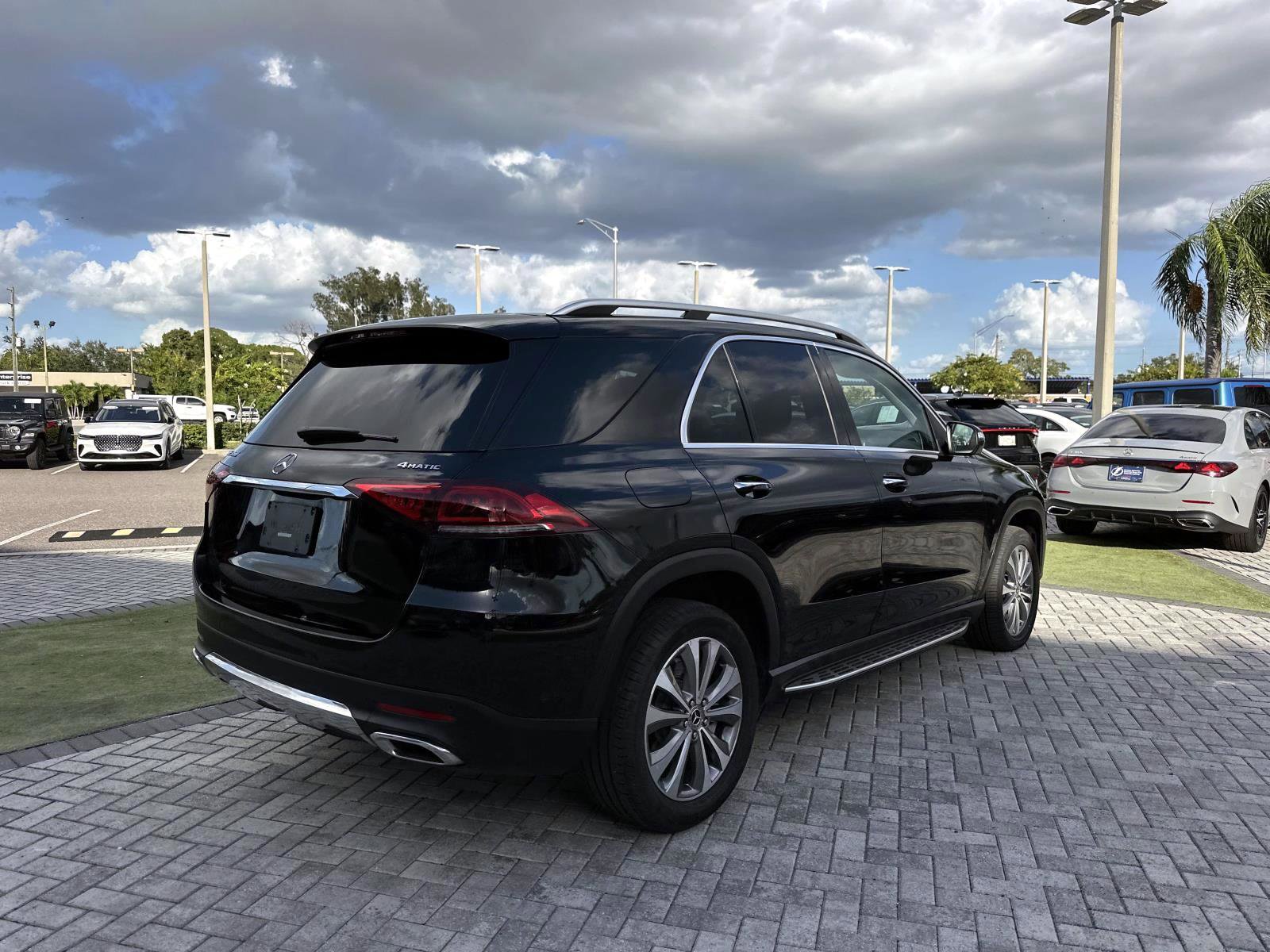 2020 Mercedes Benz GLE 350 4MATIC photo 4