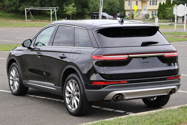 2022 Lincoln Corsair Standard photo 5