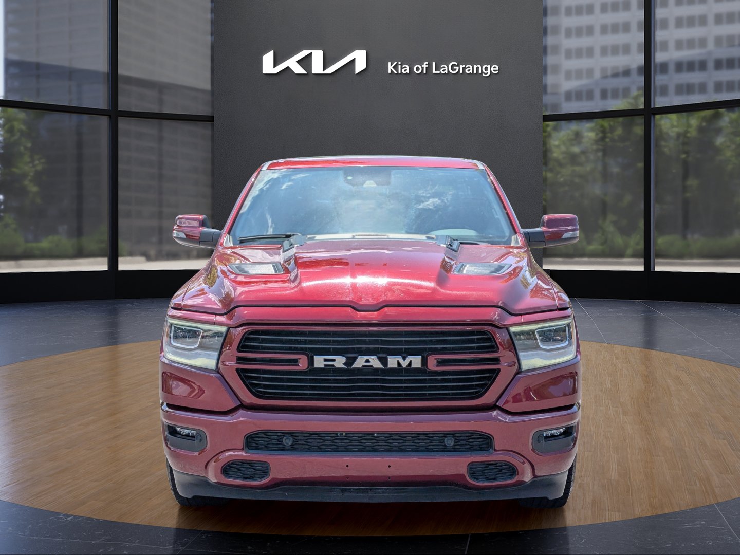 2023 Ram 1500 Laramie photo 2