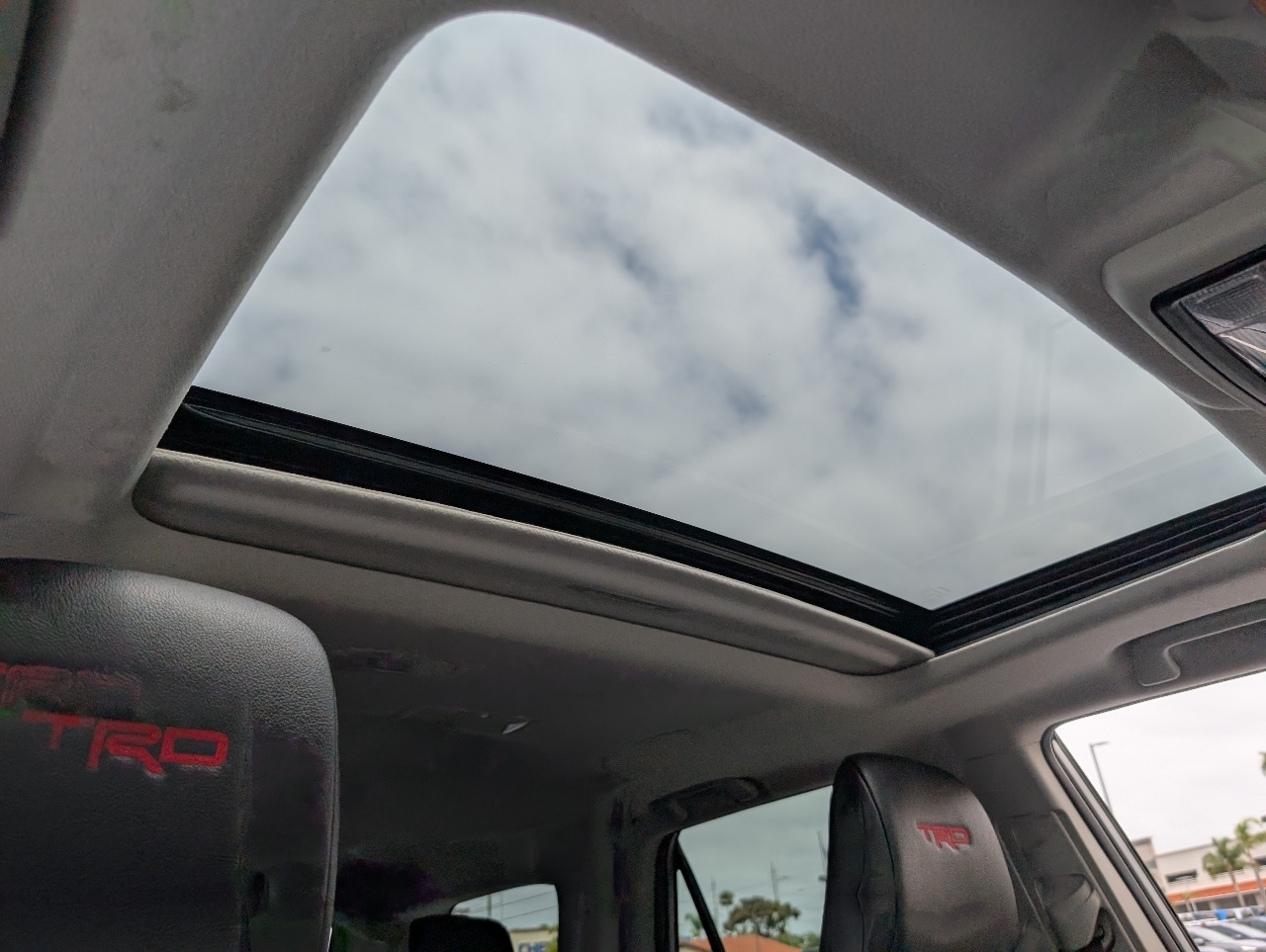 2021 Toyota 4Runner TRD Off-Road Premium photo 3