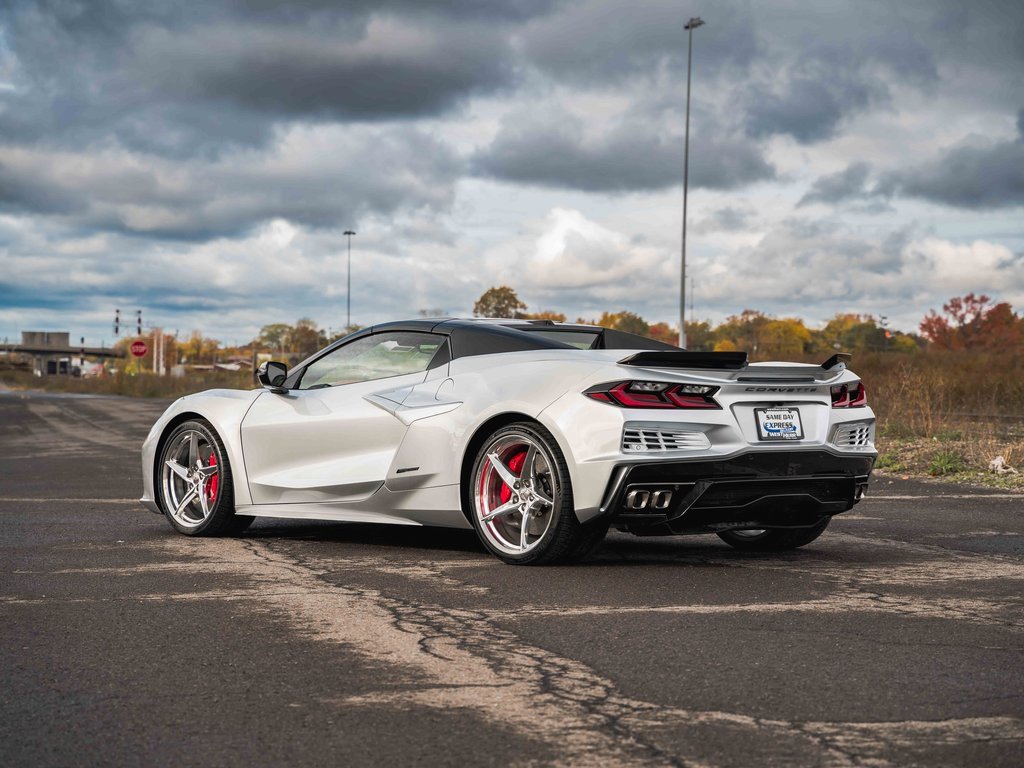 2026 Chevrolet Corvette E-Ray 3LZ Convertible photo 4