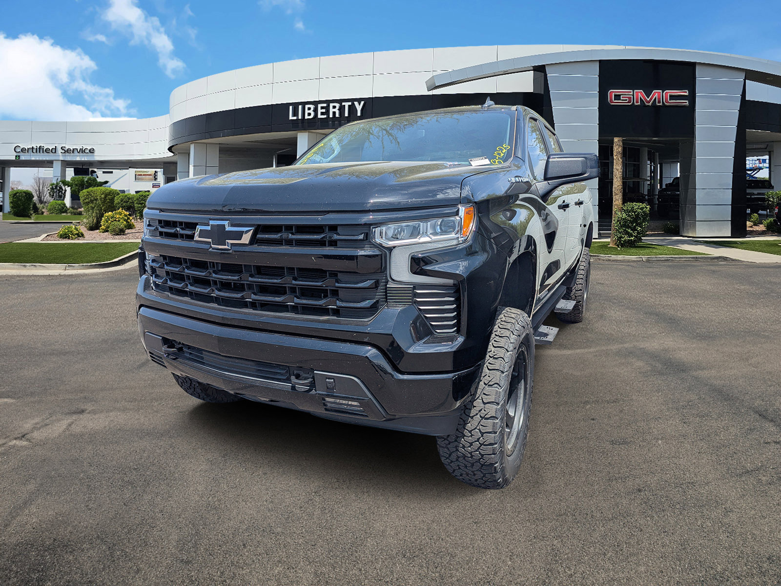 2022 Chevrolet Silverado 1500 RST photo 2