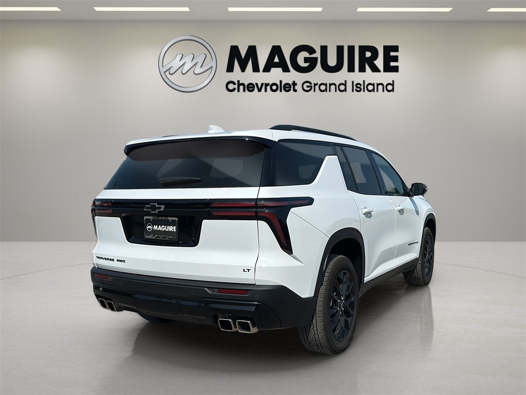 2024 Chevrolet Traverse photo 3