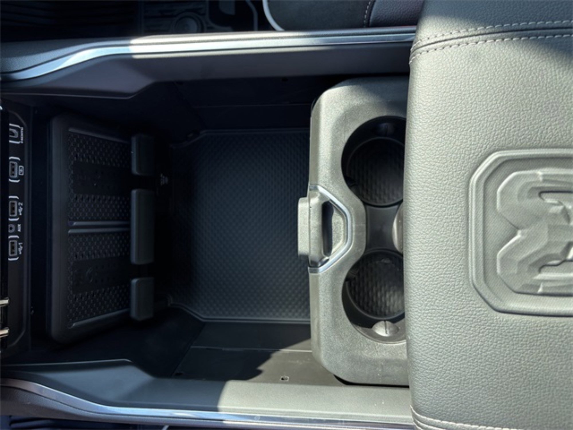 2026 Ram 1500 Laramie photo 15