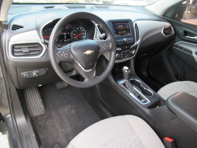 2020 Chevrolet Equinox LS photo 13