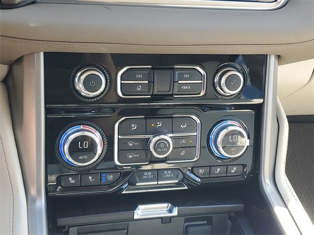 2024 Gmc Yukon Denali photo 18