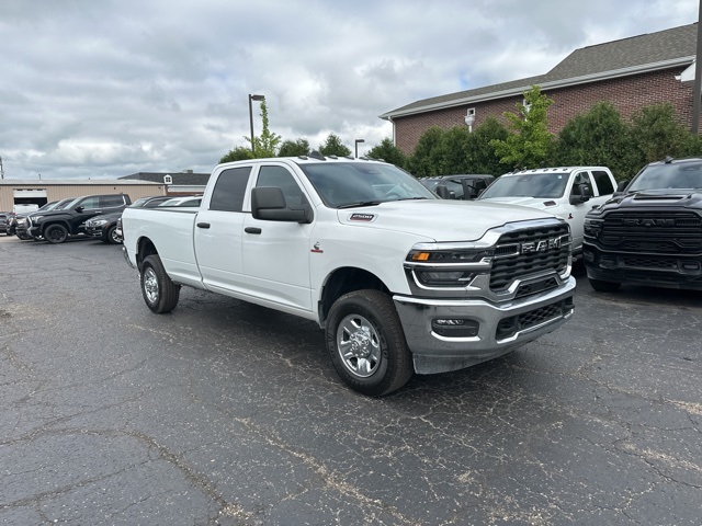 2025 Ram 2500 Tradesman photo 2