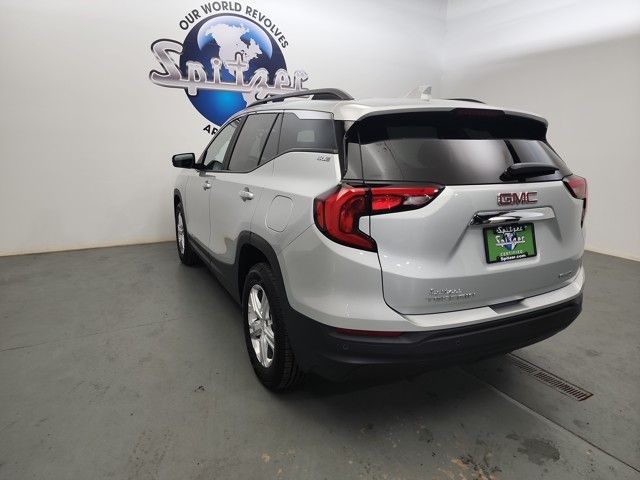 2021 Gmc Terrain SLE photo 3