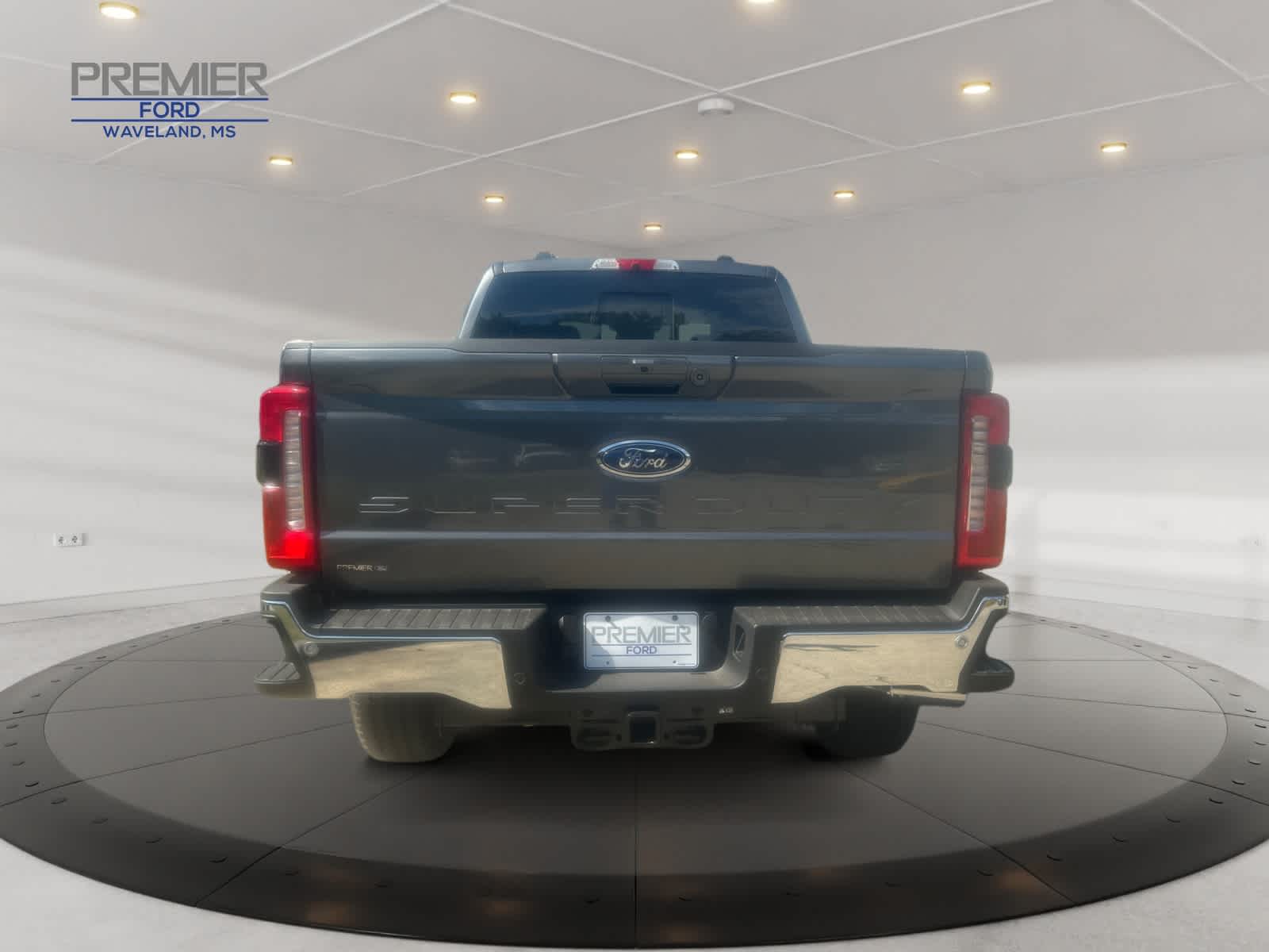 2026 Ford F-250 Lariat photo 4