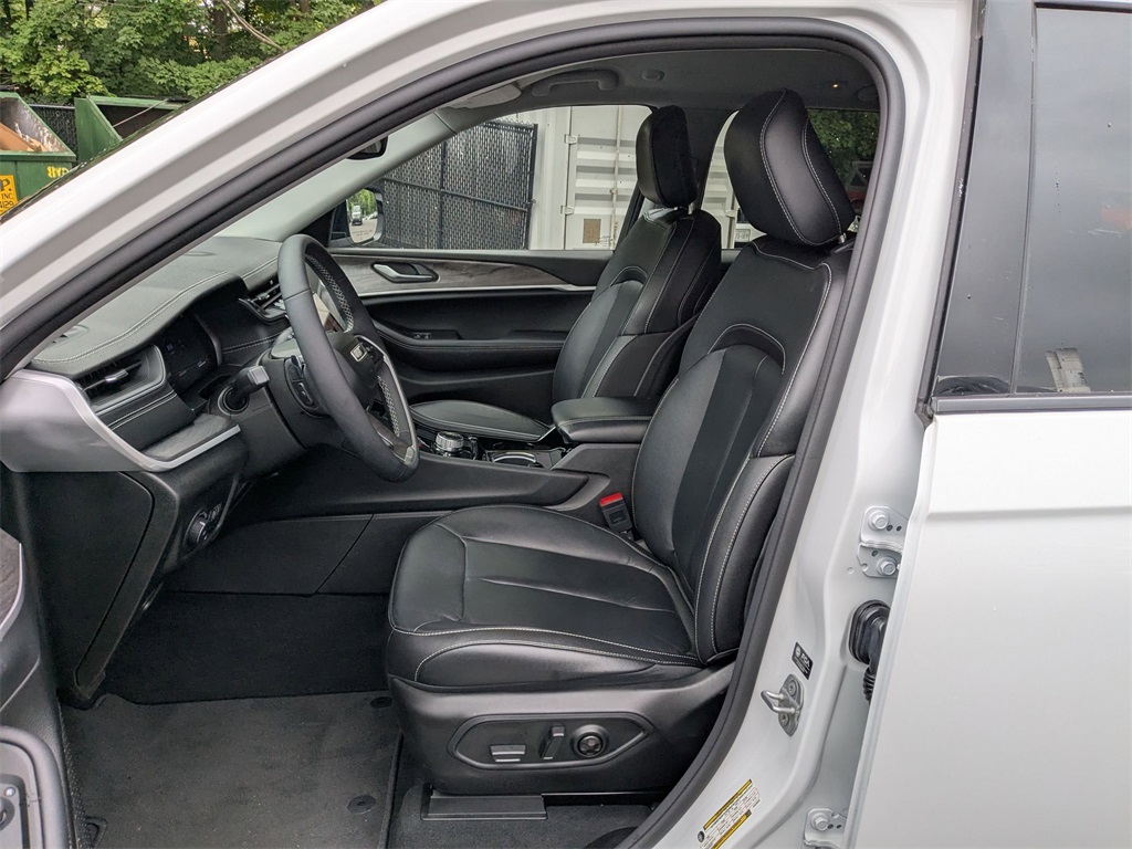 2023 Jeep Grand Cherokee Limited photo 20