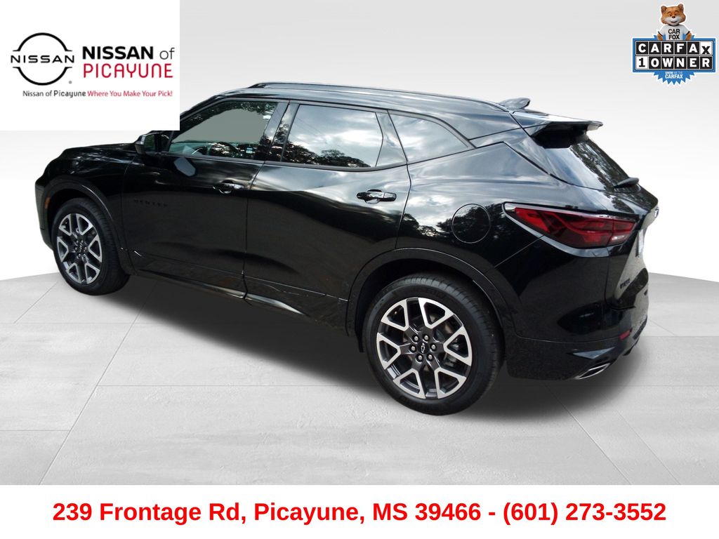 2025 Chevrolet Blazer RS photo 3