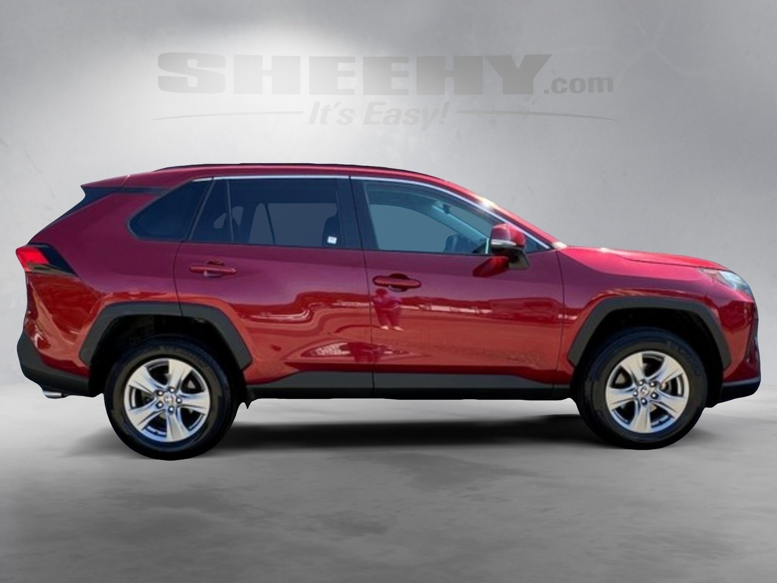 2023 Toyota RAV4 XLE photo 4