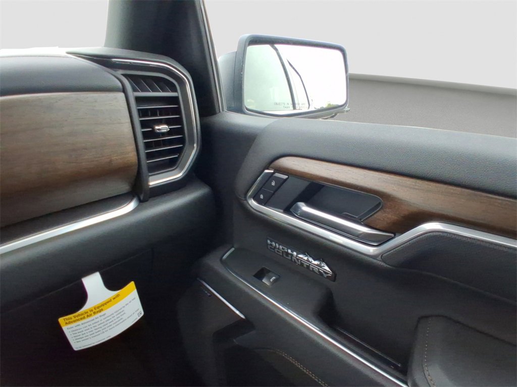 2025 Chevrolet Silverado 1500 High Country photo 26