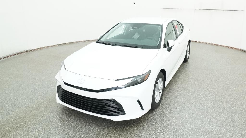 2025 Toyota Camry LE photo 4