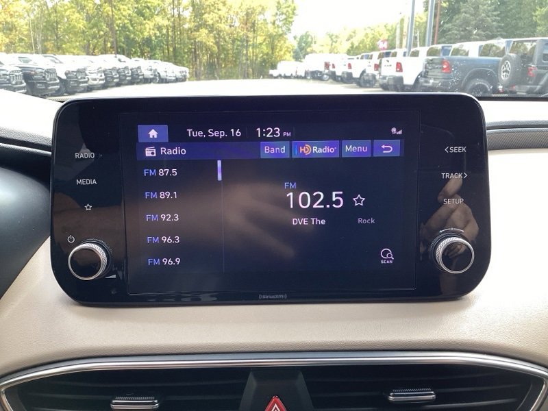 2022 Hyundai Santa Fe SEL photo 26