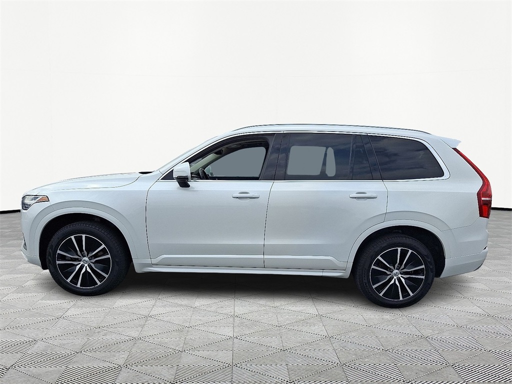 2020 Volvo XC90 T5 Momentum photo 3