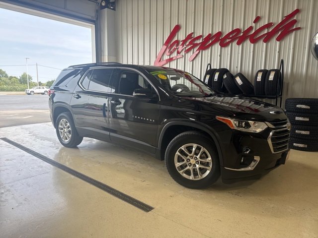 Used 2019 Chevrolet Traverse 1LT with VIN 1GNERGKW0KJ267701 for sale in Kansas City