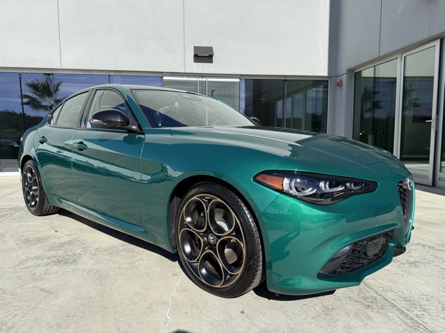 2025 Alfa Romeo Giulia Intensa's photo