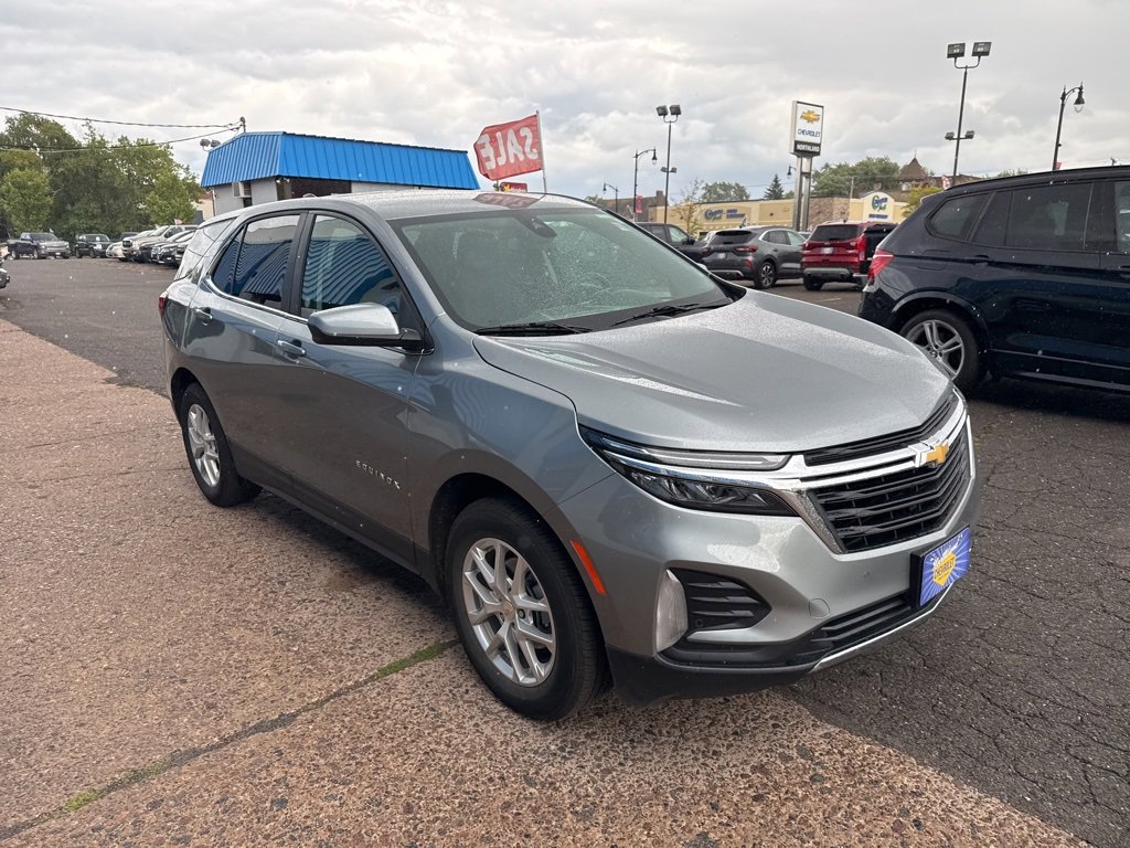 2024 Chevrolet Equinox LT photo 4