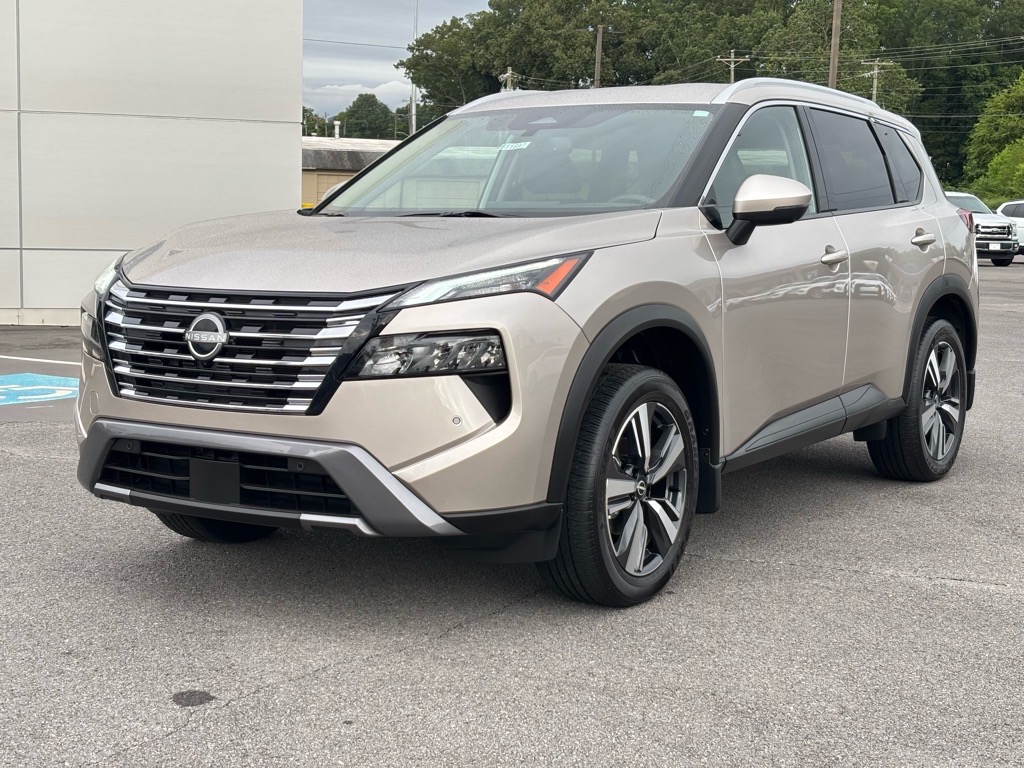 2024 Nissan Rogue SL's photo